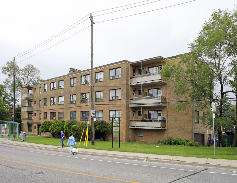 540 Dawes Rd in Toronto, ON - Building Photo