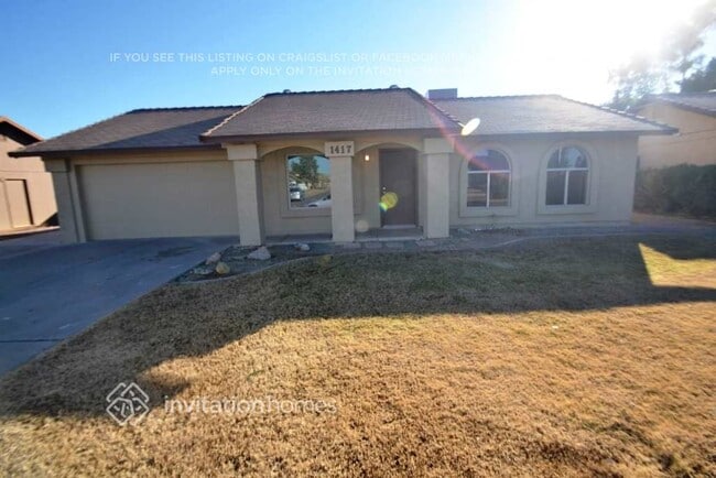 property at 1417 W Curry St