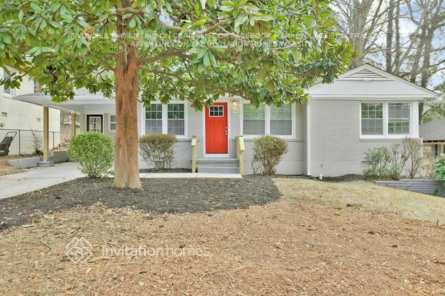 2376 Springdale Rd SW in Atlanta, GA - Foto de edificio - Building Photo