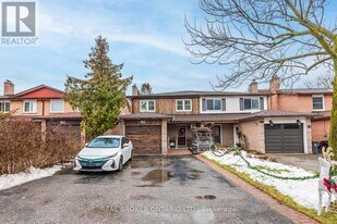 109 Robert Hicks Dr in Toronto, ON - Building Photo