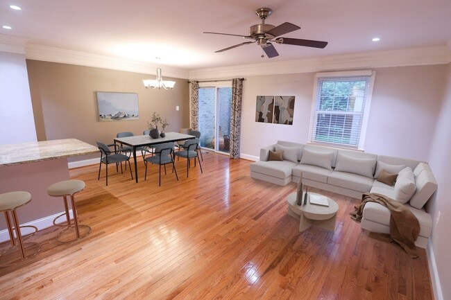4530 Airlie Way