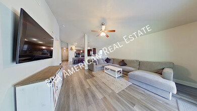 8762 Turkey Bluff Rd in Navarre, FL - Building Photo - Building Photo
