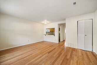 480 Burgoyne Rd in Charlottesville, VA - Building Photo - Building Photo