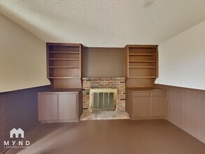 750 Rhode Island Dr in Reno, NV - Foto de edificio - Building Photo