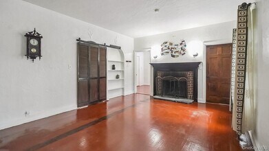 252 S Tenth Ave in Mount Vernon, NY - Building Photo - Building Photo