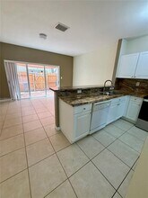 1575 NE 33rd Ave in Homestead, FL - Building Photo - Building Photo
