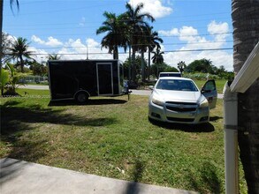 10945 NW 19th Ave in Miami, FL - Building Photo - Building Photo