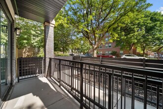 2110 W Washington Blvd in Chicago, IL - Foto de edificio - Building Photo