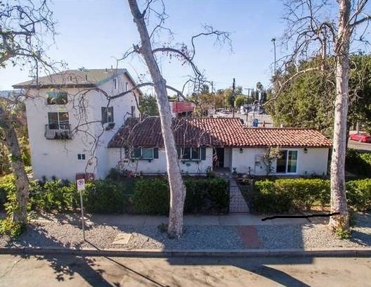 The Oak Terrace in Sherman Oaks, CA - Building Photo