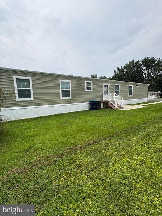 119 Sherwood Forest Way in Hartly, DE - Building Photo