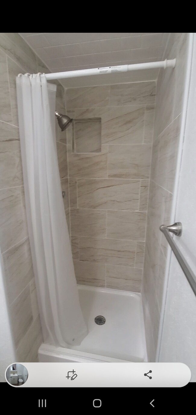 549 NW Renfro St in Burleson, TX - Building Photo - Building Photo