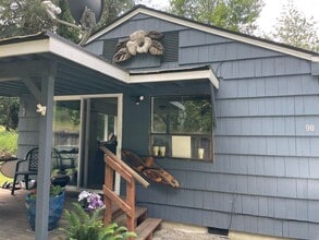 90 E Dalby Rd in Union, WA - Building Photo - Building Photo