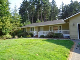 3315 8th St NW in Gig Harbor, WA - Building Photo