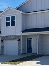 2587 Cliff Hollow Cir in Gulf Breeze, FL - Building Photo - Building Photo