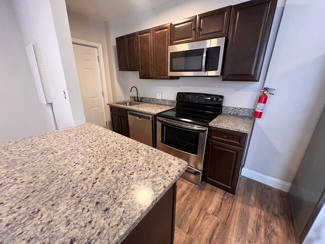 4608 York Rd, Unit 2 in Baltimore, MD - Building Photo - Building Photo