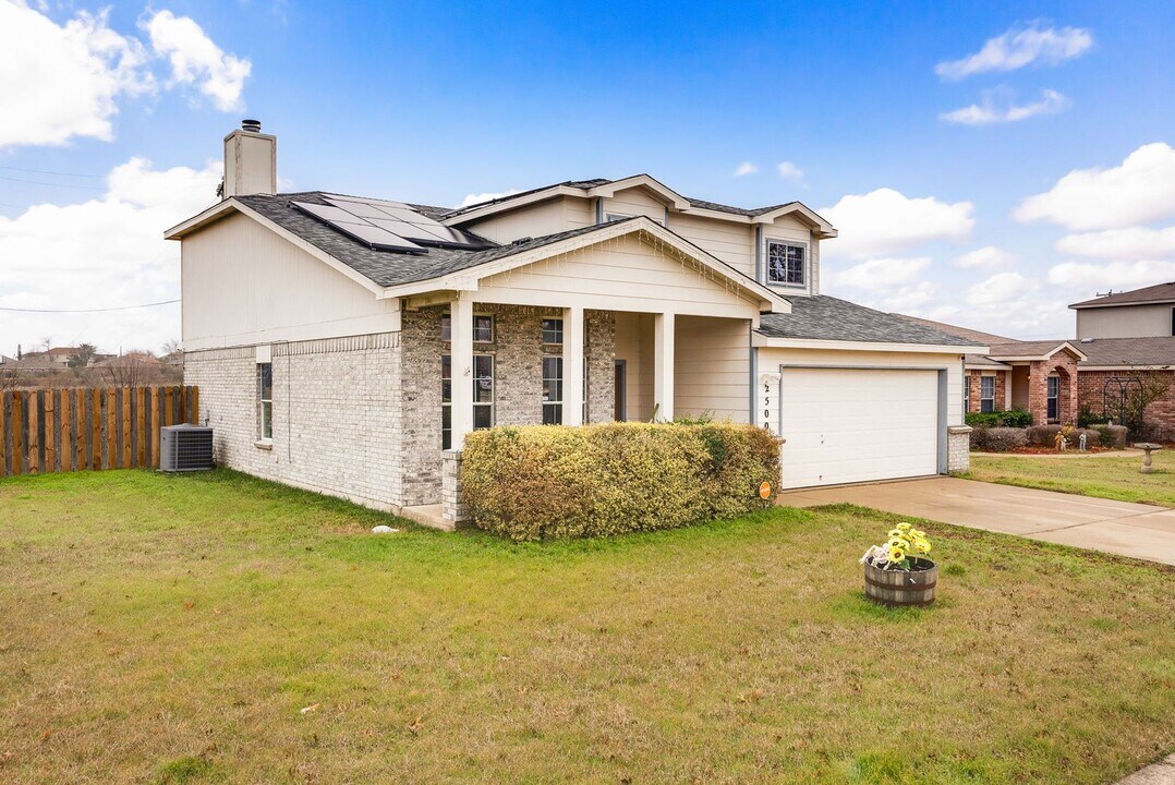 2500 Waterfall Dr in Killeen, TX - Building Photo