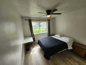 1533 Bosque Dr in Garland, TX - Foto de edificio - Building Photo