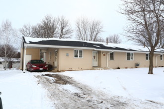 Sun Prairie Vandenberg Heights in Sun Prairie, WI - Foto de edificio - Building Photo