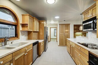 1051 Gardenia Dr in Houston, TX - Building Photo - Building Photo
