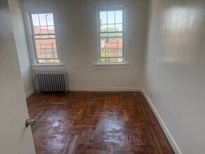 10XX E 225th St in Bronx, NY - Building Photo - Building Photo