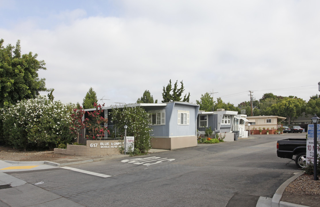 Blue Bonnette Mobile Home Park in Sunnyvale, CA - Building Photo