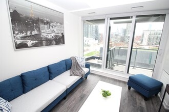 225-6225 Sumach St in Toronto, ON - Building Photo - Building Photo