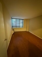 2141 P St NW, Unit 406 in Washington, DC - Foto de edificio - Building Photo