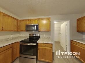 717 Indigo Ct in Greenfield, IN - Building Photo - Building Photo