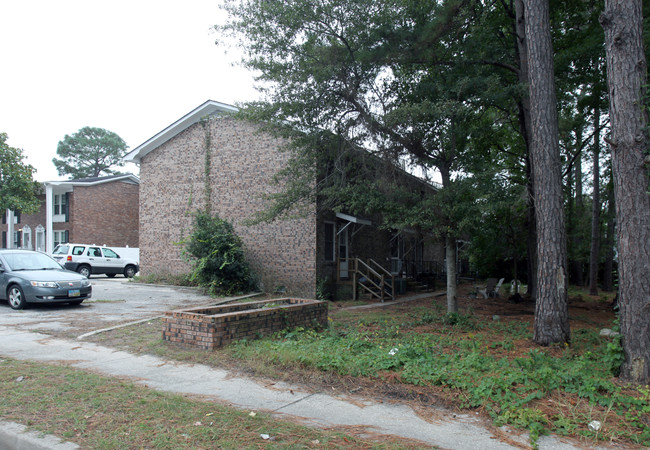 607 37th Ave N in Myrtle Beach, SC - Foto de edificio - Building Photo