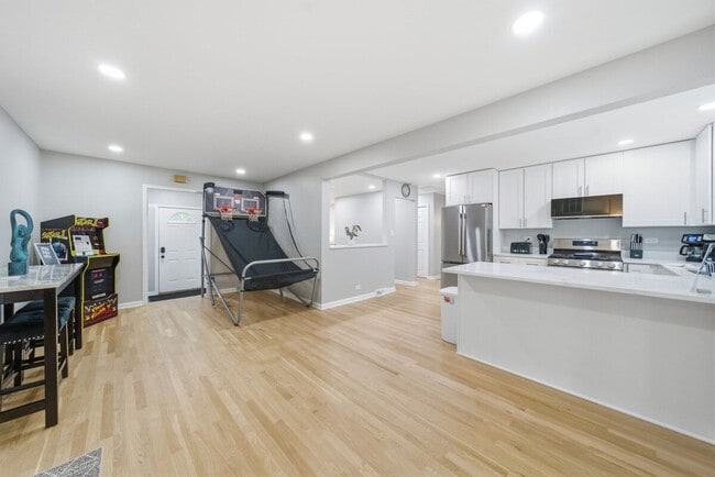 12804 W Playfield Dr