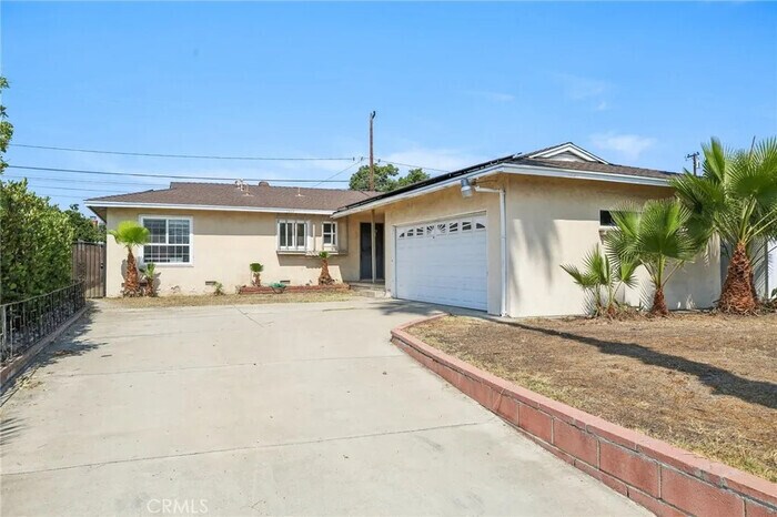 1339 N Devonshire Rd in Anaheim, CA - Building Photo