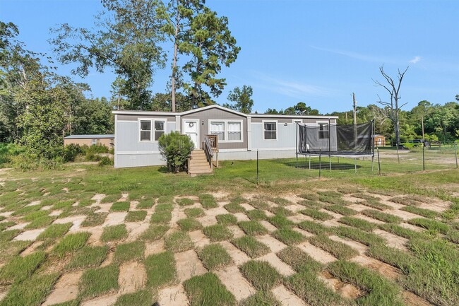 property at 595 County Rd 2218