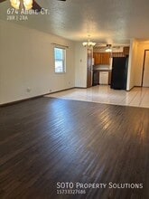 674 Abbie Ct in Jackson, MO - Foto de edificio - Building Photo