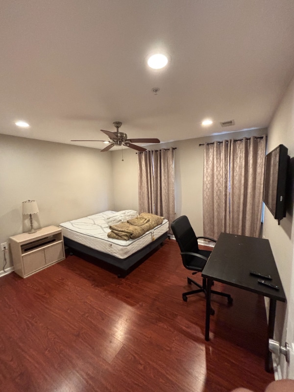 property at 6105 Floral Park Rd
