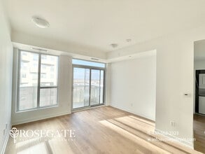 10 Abeja St in Vaughan, ON - Building Photo - Building Photo