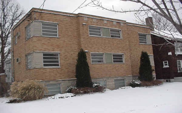 2819 Erie Ave in Cincinnati, OH - Foto de edificio - Building Photo