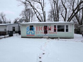 2517 S St James Blvd in Evansville, IN - Building Photo