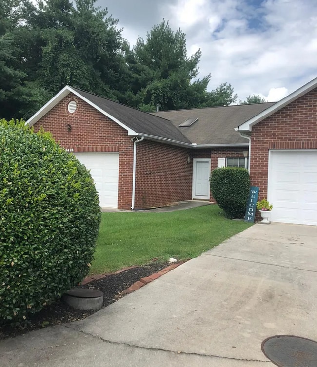 property at 4424 Greenfern Way