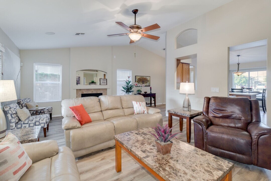 1116 S Ironwood Ct in Gilbert, AZ - Building Photo