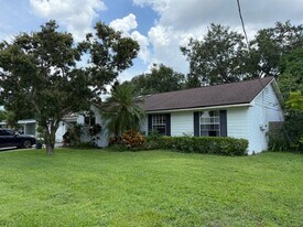 1846 Barker Dr in Winter Park, FL - Building Photo