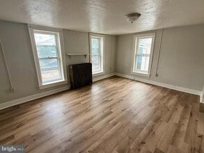 23 S Carlisle St in Greencastle, PA - Building Photo - Building Photo