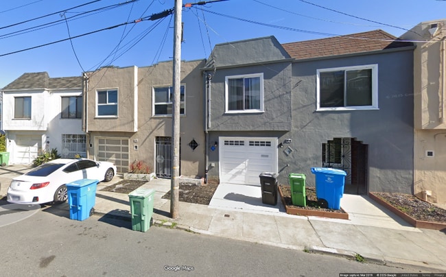 property at 66 Chicago Way