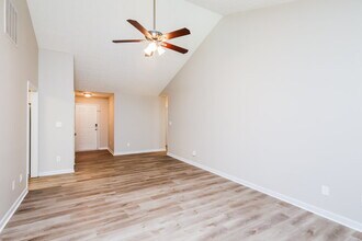 4289 Duncan Ives Dr in Buford, GA - Building Photo - Building Photo
