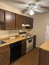 27619 Evergreen Run, Unit 27619 Evergreen Run in Imperial, PA - Building Photo - Building Photo