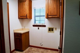 405 S Denton Ave in Justin, TX - Building Photo - Building Photo