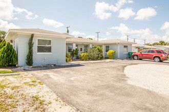 1165 Cabana Rd in Riviera Beach, FL - Building Photo - Building Photo