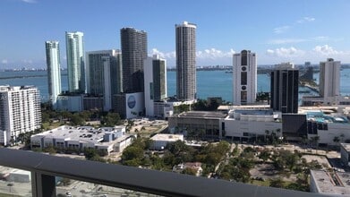 1600 NE 1st Ave, Unit 2902 in Miami, FL - Building Photo - Building Photo