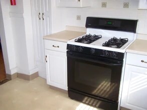 93 Lovering Ave, Unit Upper in Buffalo, NY - Building Photo - Building Photo