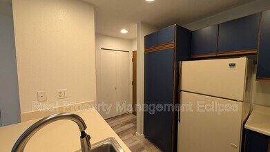 211 Summit Ave E in Seattle, WA - Building Photo - Building Photo
