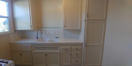 418 E Freeland St, Unit 1 in Long Beach, CA - Foto de edificio - Building Photo